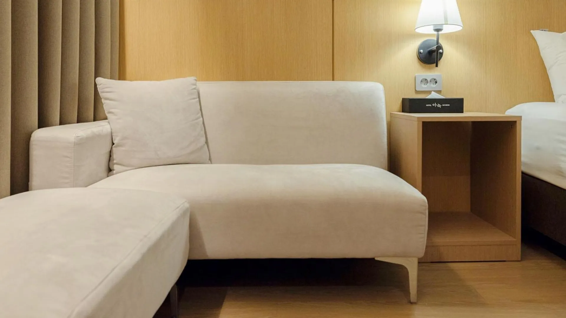 Anook Signature Hotel Incheon Guwol 4*,  韓国