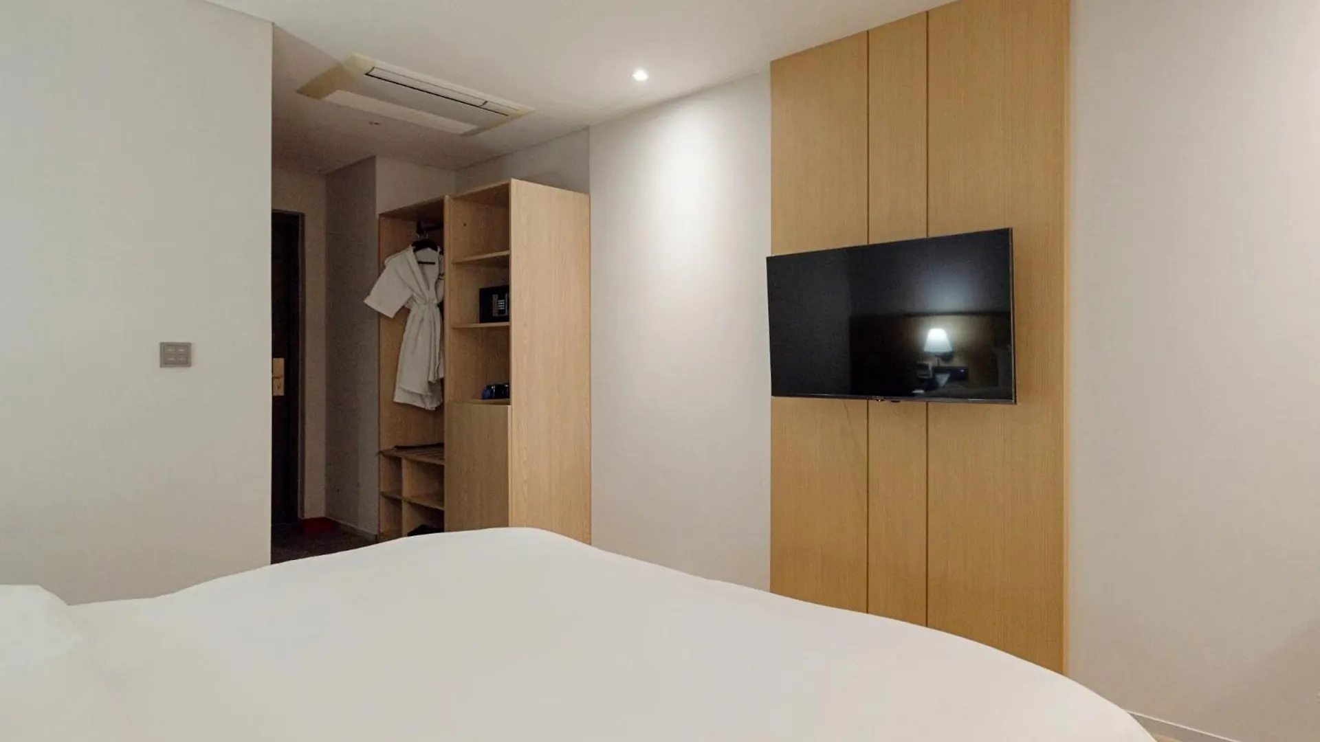Anook Signature Hotel Incheon Guwol 4*,