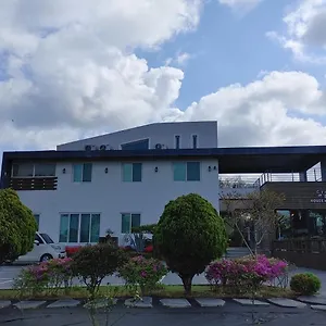 moon-forest-guesthouse.jejukoreahotels.com/