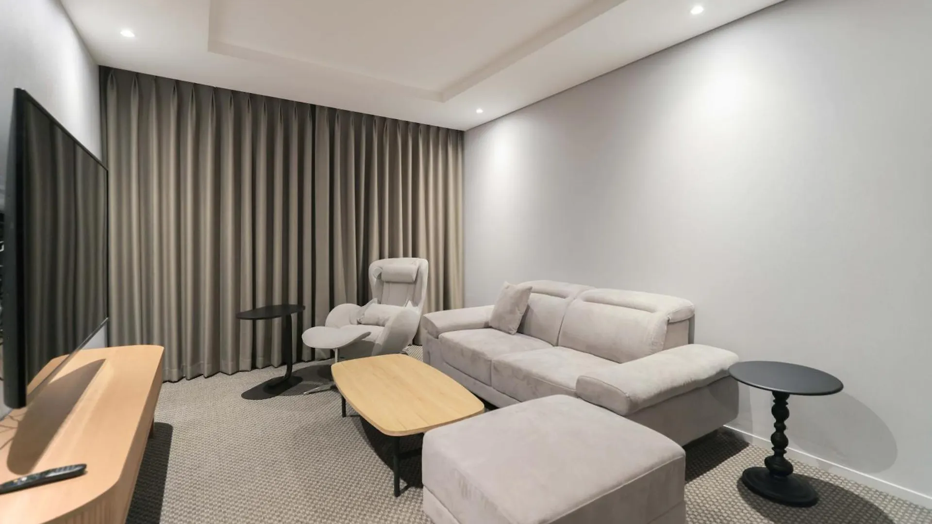 Anook Hotel Incheon Guwol 0*,